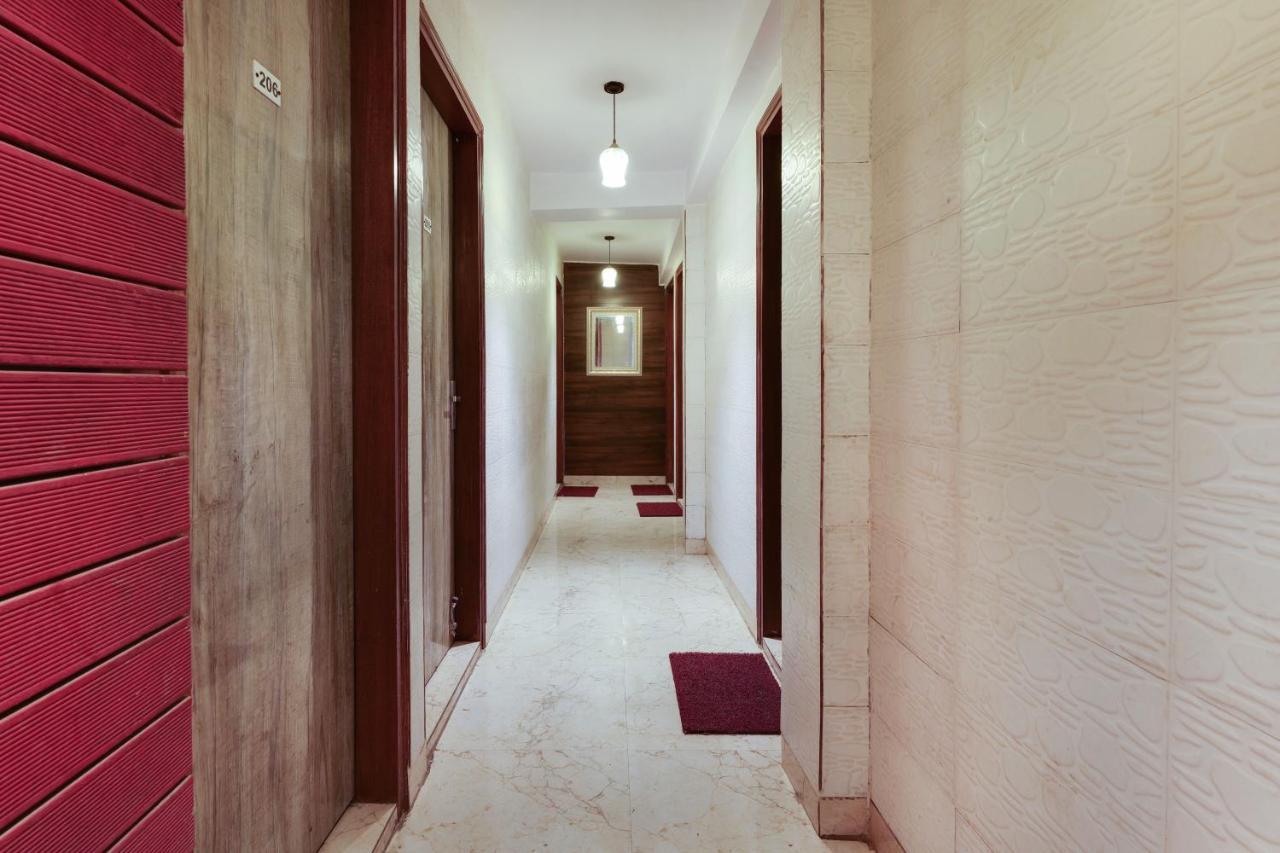 Oyo Flagship 81486 Hotel Mahalaxmi Guesthouse Új-Delhi Kültér fotó